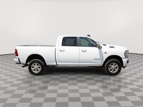 Used 2024 RAM 2500 Laramie AWD/4WD image 4