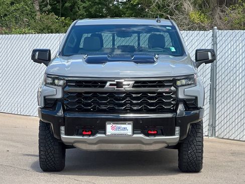 Used 2025 Chevrolet Silverado 1500 ZR2 w/ Technology Package AWD/4WD image 6