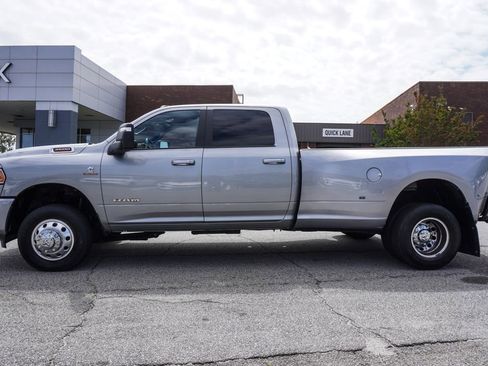 Used 2024 RAM 3500 Big Horn w/ Sport Appearance Package AWD/4WD image 28