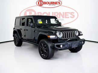 Used 2025 Jeep Wrangler Unlimited Sahara video 1