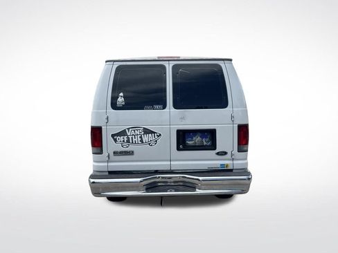 Used 2008 Ford E-250 and Econoline 250 RWD image 7