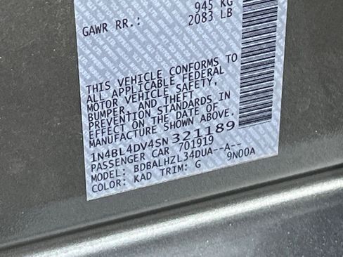 Used 2025 Nissan Altima 2.5 SV image 30