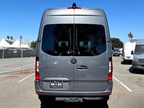 New 2024 Mercedes-Benz Sprinter 2500 image 21