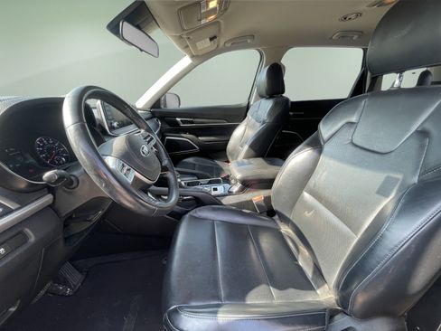 Used 2020 Kia Telluride LX AWD/4WD image 8