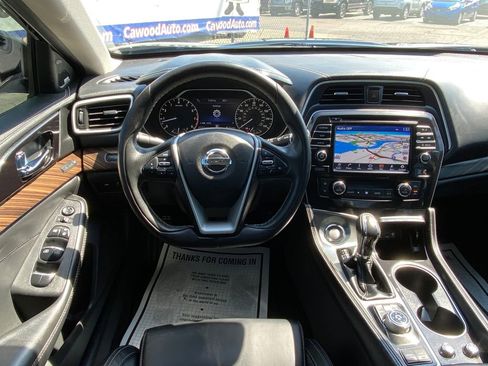 Used 2017 Nissan Maxima Platinum image 20