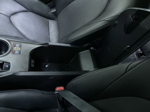 Used 2024 Toyota Camry XSE w/ Navigation Package image 25