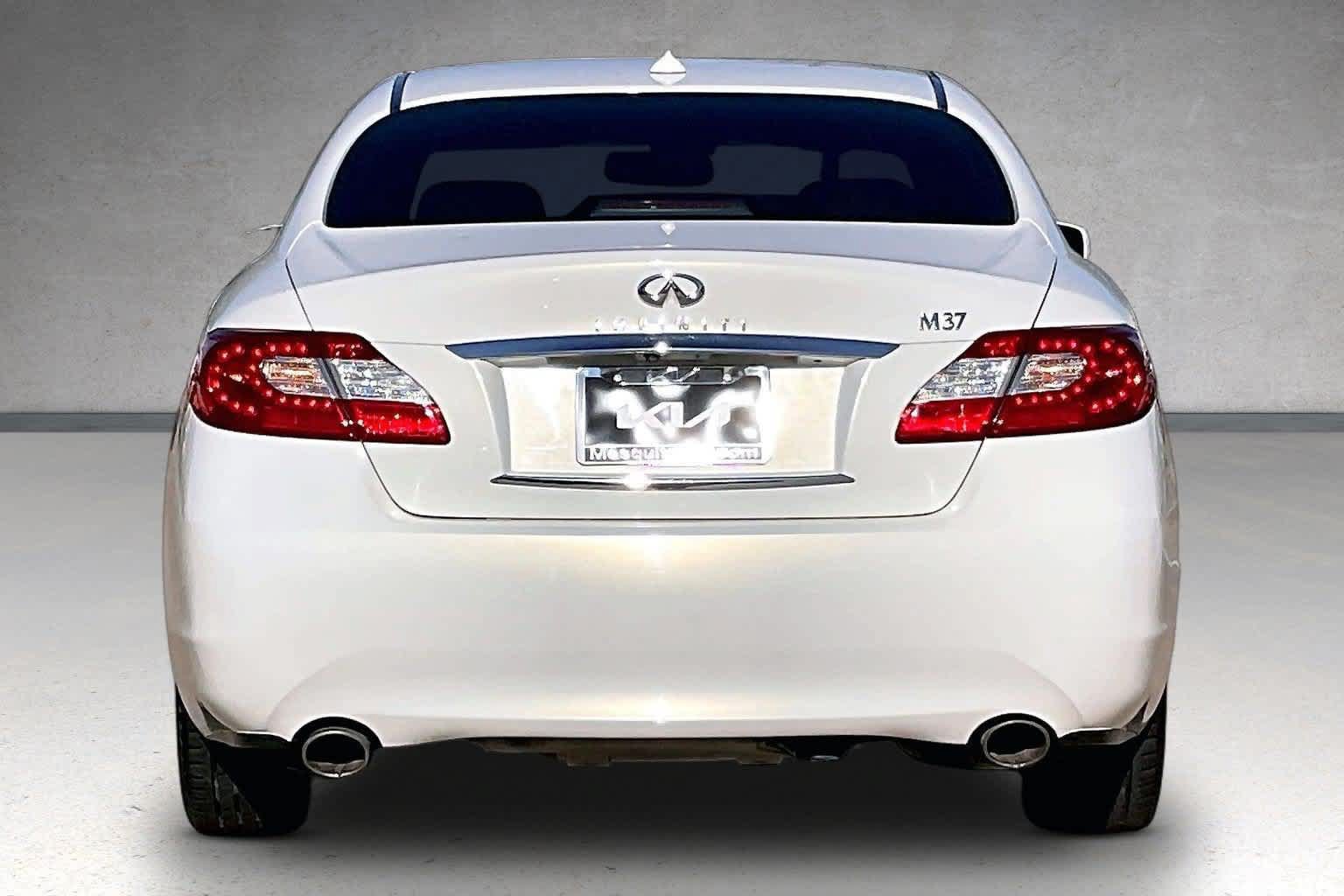 Used 2012 INFINITI M37 w/ Premium Pkg RWD image 5