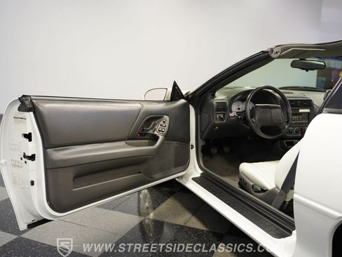 Used 1997 Chevrolet Camaro SS w/ SS Alteration Pkg RWD image 37
