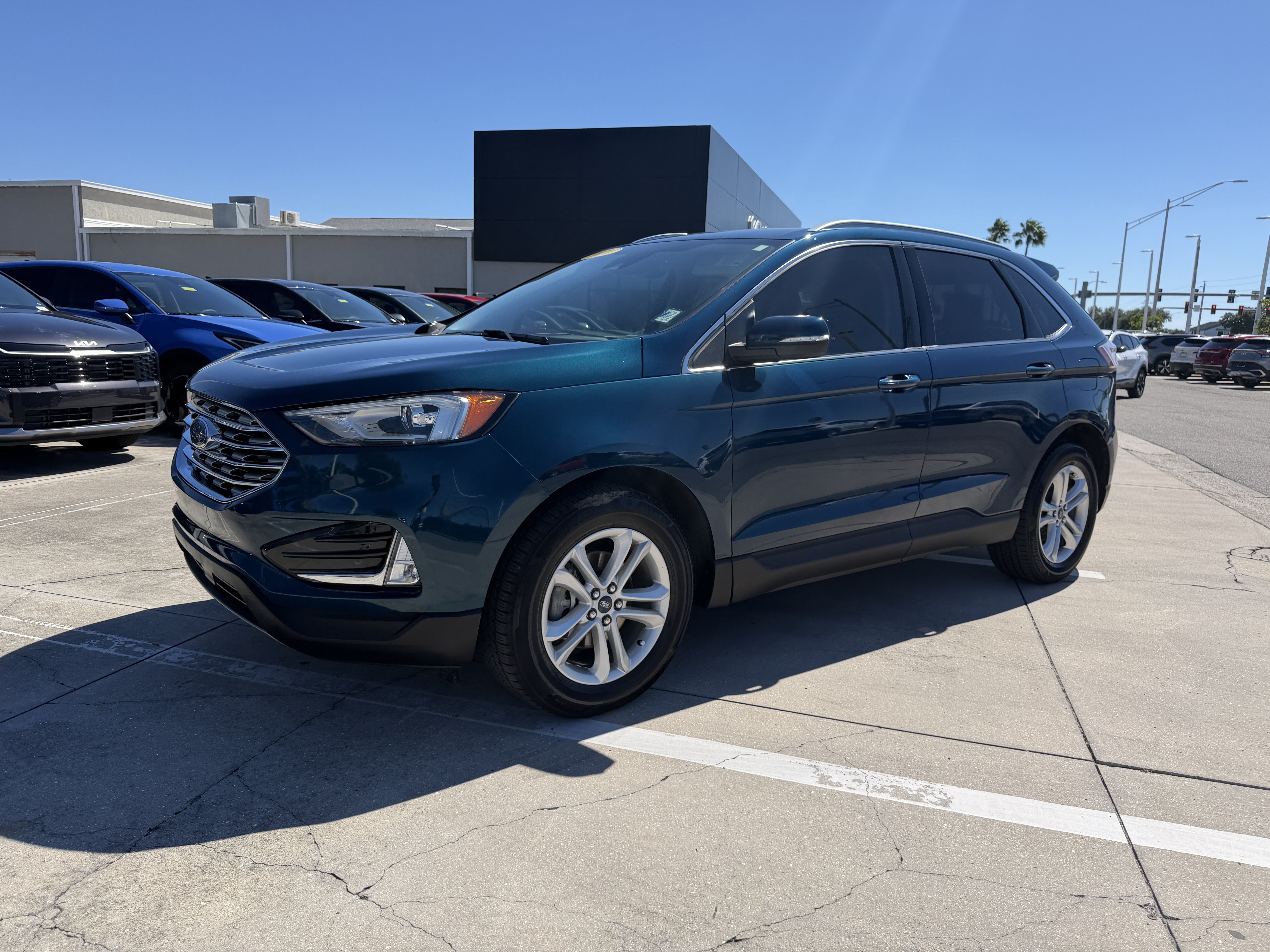 Used 2020 Ford Edge SEL w/ Convenience Package FWD image 7