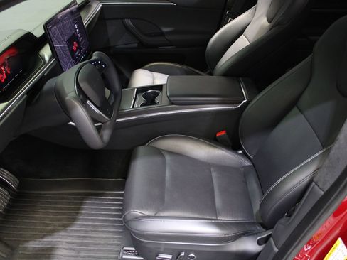 Used 2023 Tesla Model X Plaid image 19