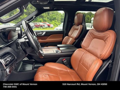 Used 2019 Lincoln Navigator Reserve w/ Cargo Package AWD/4WD image 12
