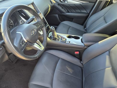 Used 2020 INFINITI Q50 Luxe w/ Essential Package (3.0T Luxe) image 13