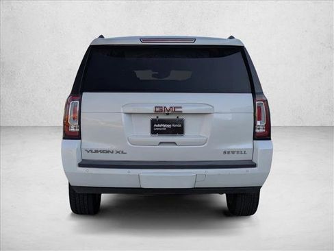 Used 2016 GMC Yukon XL SLT w/ Open Road Package image 5