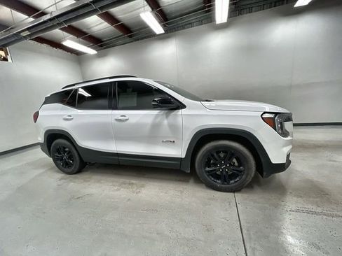 Certified 2022 GMC Terrain AT4 w/ Infotainment Package II AWD/4WD image 9