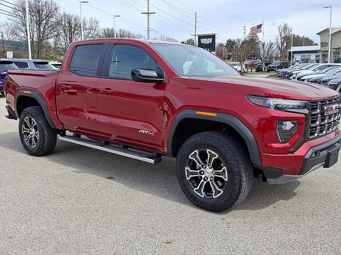 Used 2023 GMC Canyon AT4 w/ AT4 Premium Package image 2