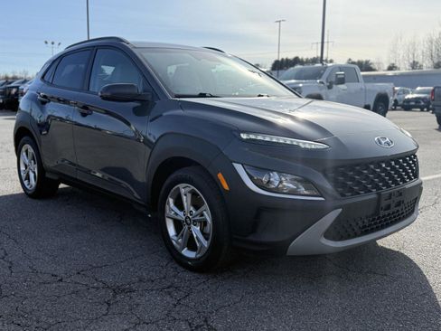 Used 2023 Hyundai Kona SEL image 3