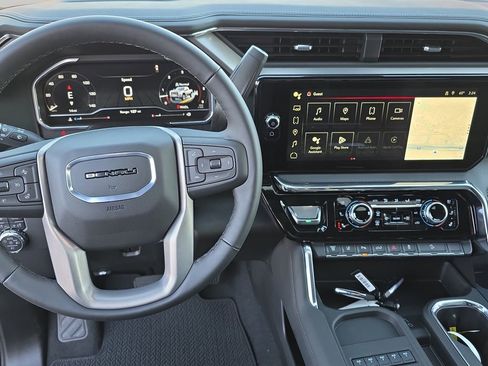 New 2025 GMC Sierra 2500 Denali w/ Denali Reserve Package image 15