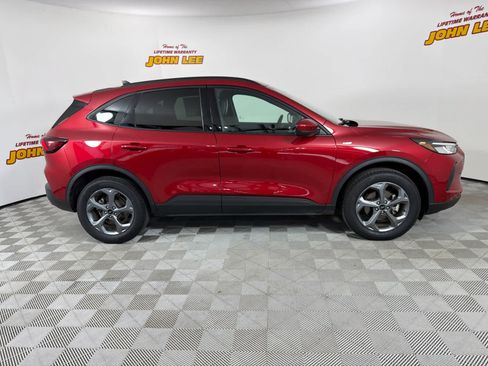Used 2025 Ford Escape ST-Line Select AWD/4WD image 7