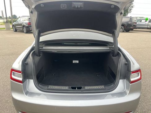 Used 2020 Lincoln Continental AWD w/ Premium Package image 29