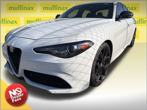 Used 2020 Alfa Romeo Giulia w/ Quick Order Package 22K Sport image 1