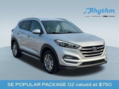 Used 2017 Hyundai Tucson SE w/ SE Popular Package 02