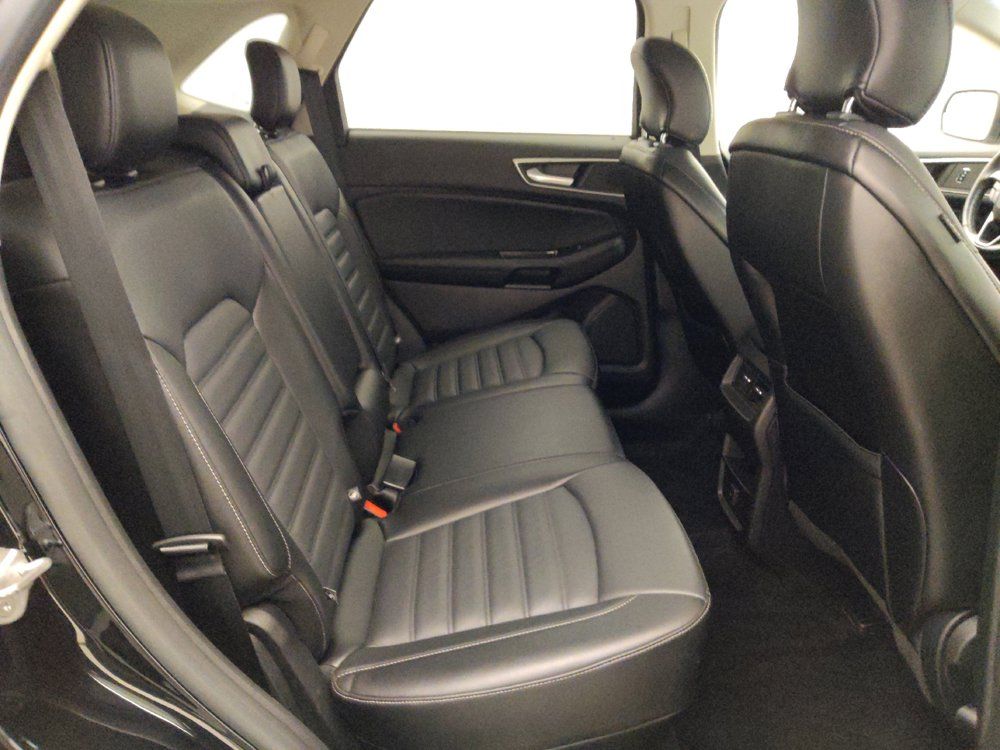 Used 2017 Ford Edge SEL w/ Equipment Group 201A AWD/4WD image 19