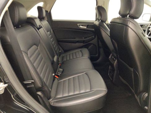 Used 2017 Ford Edge SEL w/ Equipment Group 201A AWD/4WD image 19