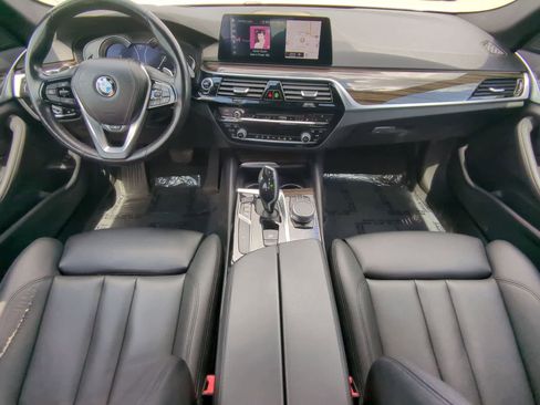 Used 2019 BMW 530i xDrive w/ Convenience Package AWD/4WD image 15