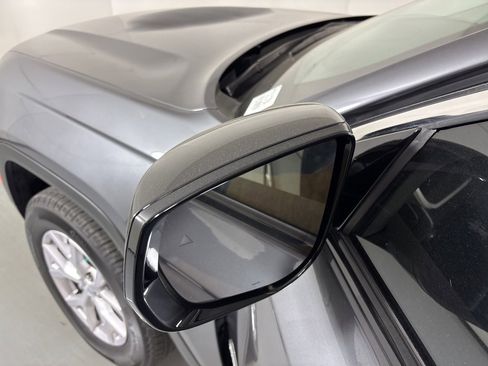 Used 2022 Jeep Grand Cherokee Limited w/ Trailer Tow Prep Group (B) image 12