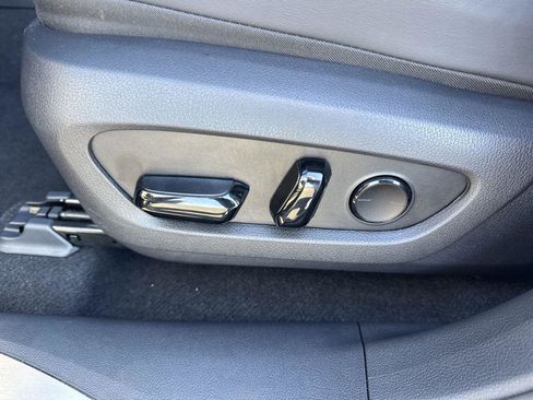 Used 2024 Lexus RX 350 Premium image 12