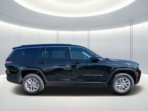 New 2026 Jeep Grand Cherokee L Laredo AWD/4WD image 3