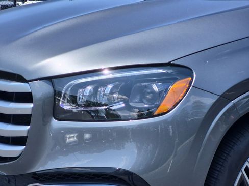 Certified 2025 Mercedes-Benz GLS 450 4MATIC image 6
