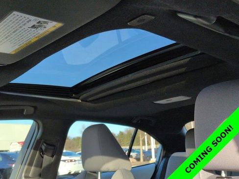 Certified 2025 Toyota Corolla SE w/ SE Premium Package image 10