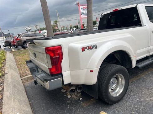 Used 2019 Ford F350 Lariat w/ Lariat Ultimate Package AWD/4WD image 11