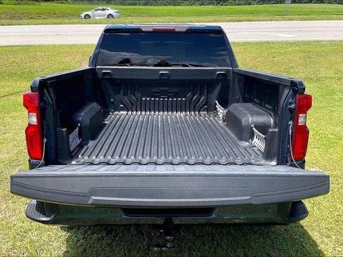 Used 2020 Chevrolet Silverado 1500 Custom w/ Custom Value Package RWD image 17