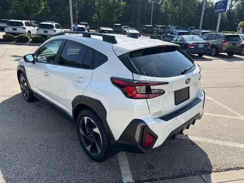 Used 2024 Subaru Crosstrek 2.5i Limited AWD/4WD image 4