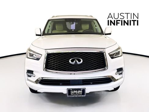 Used 2018 INFINITI QX80 2WD w/ Driver Assistance Package image 2