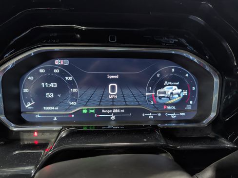 Used 2024 GMC Sierra 3500 SLE image 8