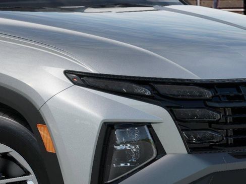 New 2026 Hyundai Tucson SE image 9