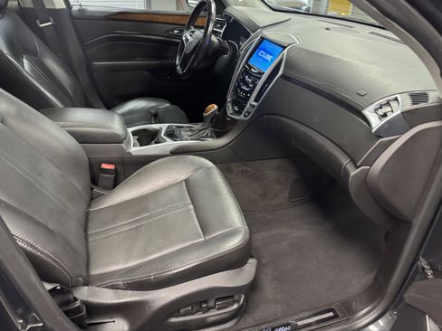 Used 2016 Cadillac SRX Luxury w/ Driver Awareness Package image 12