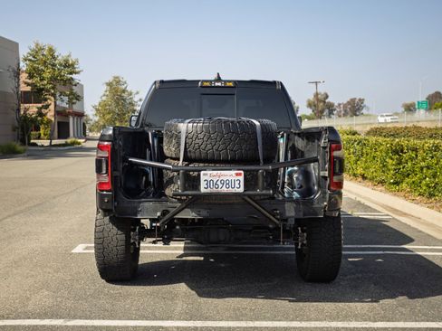 Used 2023 RAM 1500 Laramie AWD/4WD image 6