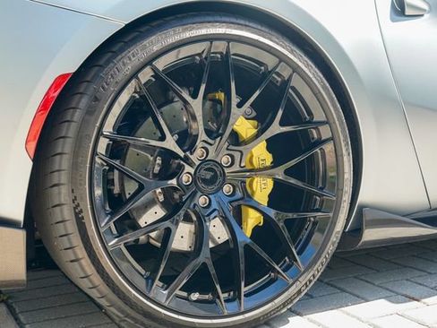 Used 2018 Ferrari 812 Superfast RWD image 46