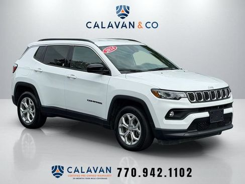 Used 2024 Jeep Compass Latitude AWD/4WD image 1