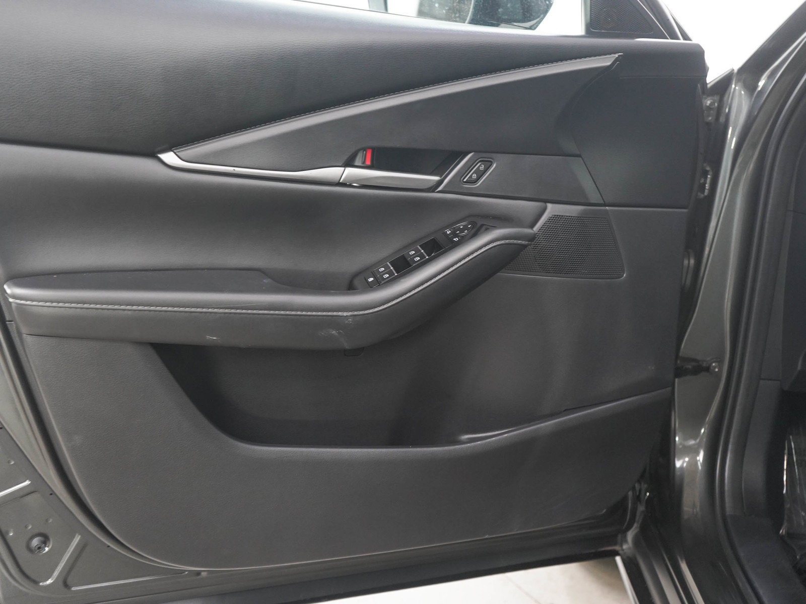 Used 2024 MAZDA CX-30 AWD 2.5 S w/ Select Sport Pkg image 19