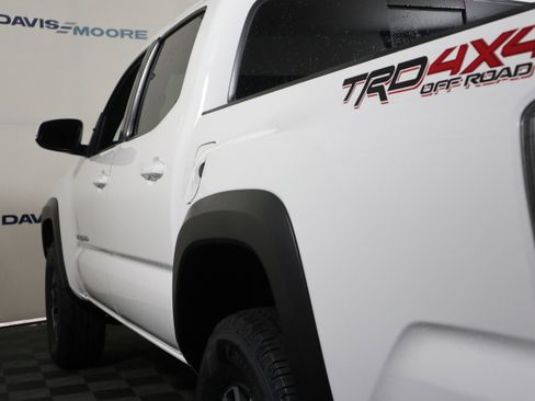 Used 2023 Toyota Tacoma TRD Off-Road image 10