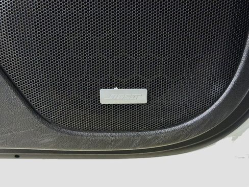 Used 2023 GMC Acadia Denali w/ Denali Ultimate Package image 23