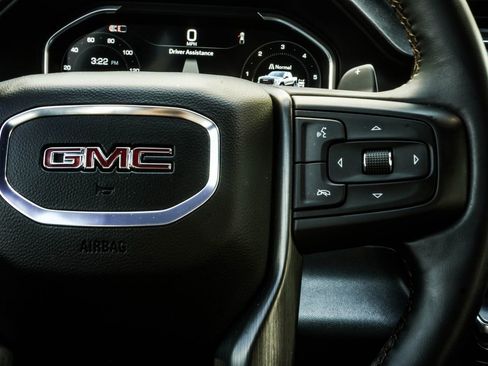 Used 2024 GMC Sierra 1500 AT4 w/ Technology Package AWD/4WD image 29