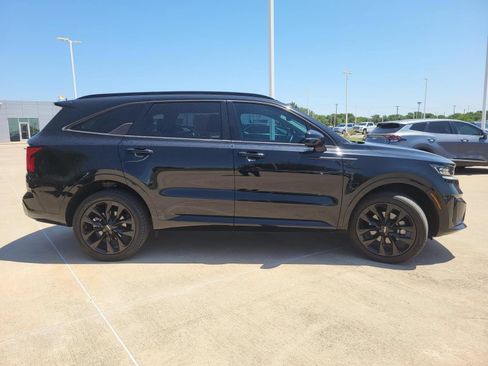 Used 2023 Kia Sorento SX AWD/4WD image 4