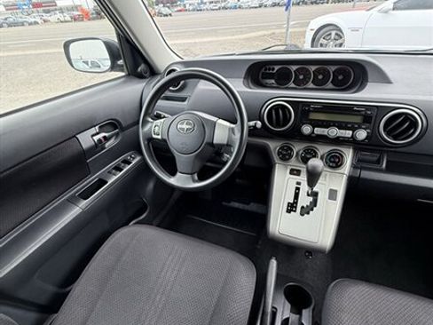 Used 2009 Scion xB FWD image 18