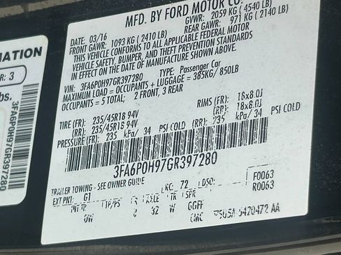Used 2016 Ford Fusion SE FWD image 35
